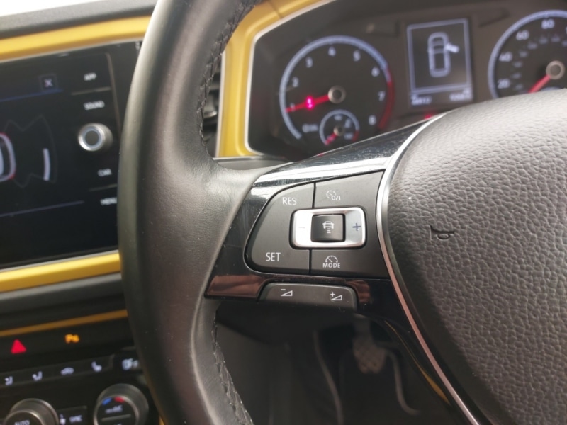 Used Volkswagen T-Roc 2018 for sale - 77987698: Photo 12