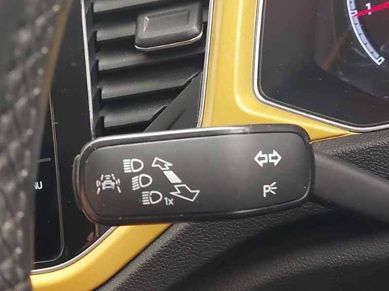 Used Volkswagen T-Roc 2018 for sale - 77987698: Photo 18