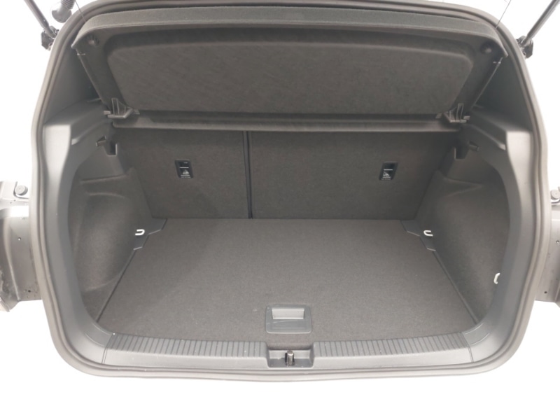 Used Volkswagen T-Cross 2024 for sale - 77047115: Photo 8