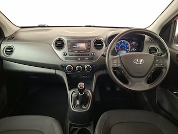 Used Hyundai i10 2018 for sale - 78585308: Photo