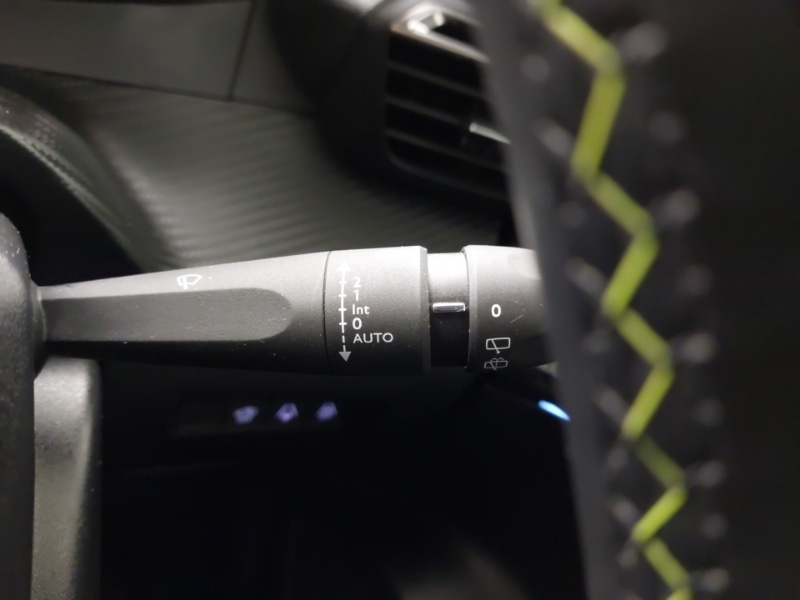 Used Peugeot 2008 2021 for sale - 76695752: Photo 15