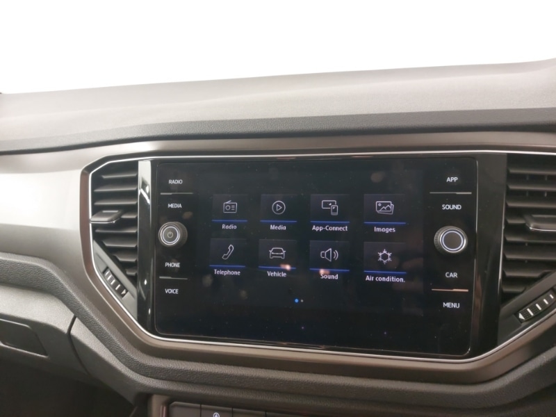 Used Volkswagen T-Roc 2018 for sale - 76602391: Photo 10