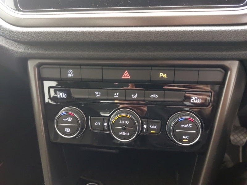 Used Volkswagen T-Roc 2018 for sale - 76602391: Photo 14