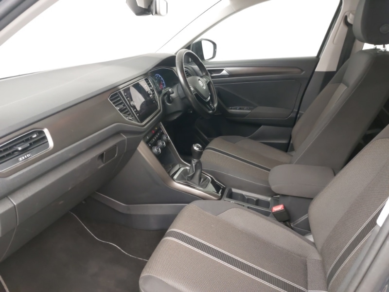 Used Volkswagen T-Roc 2018 for sale - 76602391: Photo 5