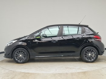 Used Peugeot 208 2016 for sale - 79243314: Photo