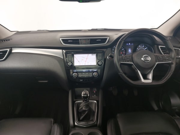 Used Nissan Qashqai 2021 for sale - 76301943: Photo 2