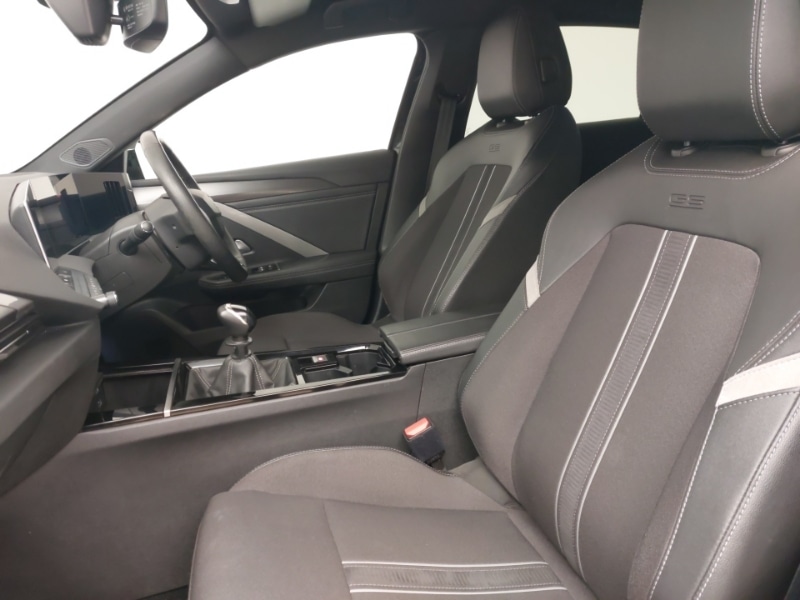 Used Vauxhall Astra 2023 for sale - 77019786: Photo 5