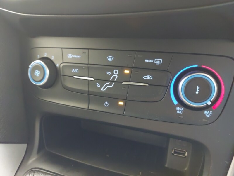 Used Ford Focus 2017 for sale - 77933103: Photo 14