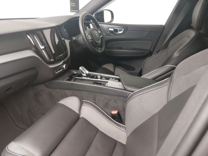 Used Volvo XC60 2022 for sale - 76465419: Photo 5