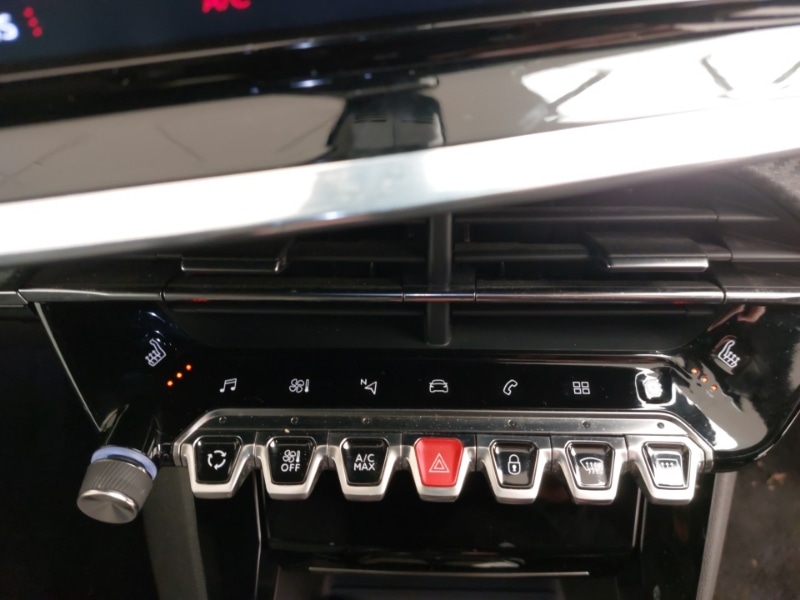 Used Peugeot 2008 2020 for sale - 77095159: Photo 17