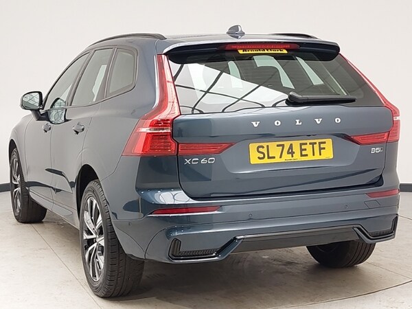 Used Volvo XC60 2024 for sale - 76071404: Photo 3