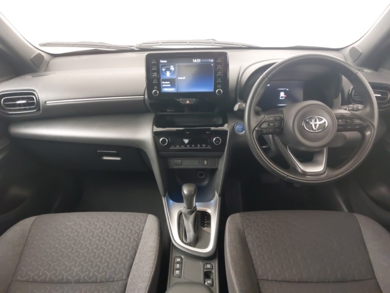 Used Toyota Yaris Cross 2022 for sale - 77024476: Photo 2