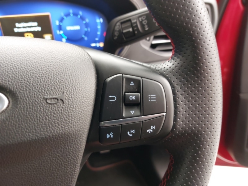 Used Ford Focus 2022 for sale - 76695723: Photo 13