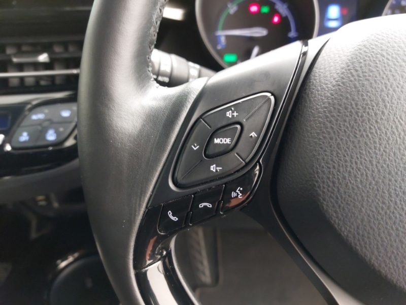 Used Toyota C-HR 2020 for sale - 77682561: Photo 12