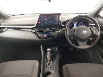 Used Toyota C-HR 2022 for sale - 76221349: Photo 2