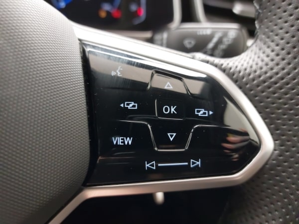 Used Volkswagen T-Roc 2022 for sale - 74134952: Photo 14