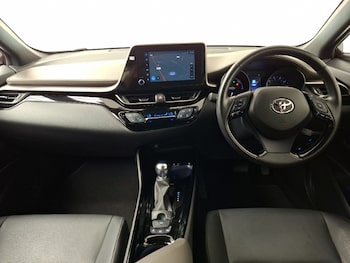 Used Toyota C-HR 2023 for sale - 79406814: Photo
