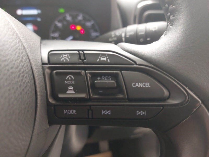 Used Mazda Mazda2 HYBRID 2024 for sale - 76606151: Photo 15