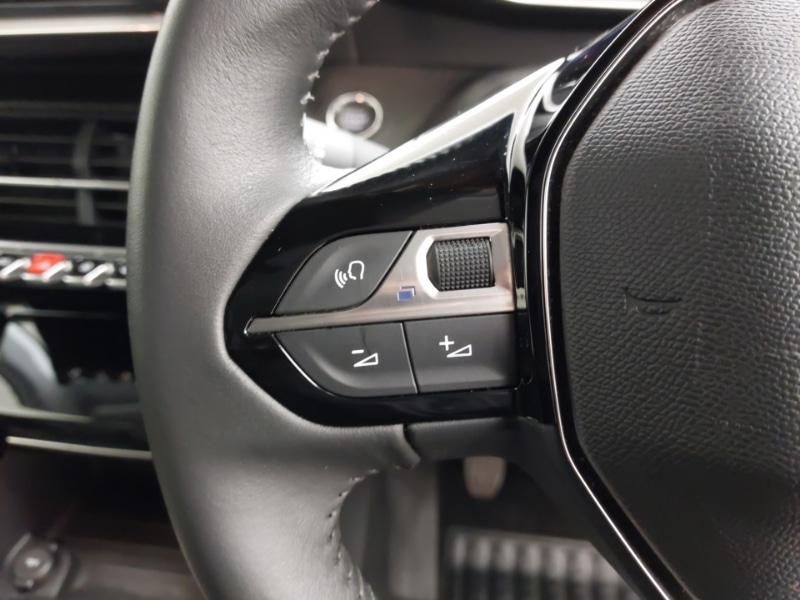 Used Peugeot 208 2022 for sale - 77548909: Photo 12