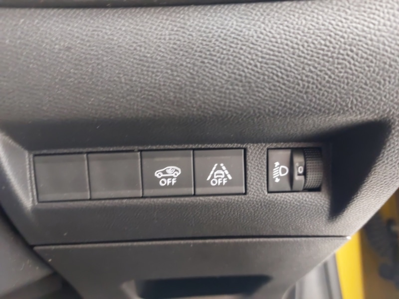 Used Peugeot 208 2022 for sale - 77548909: Photo 18