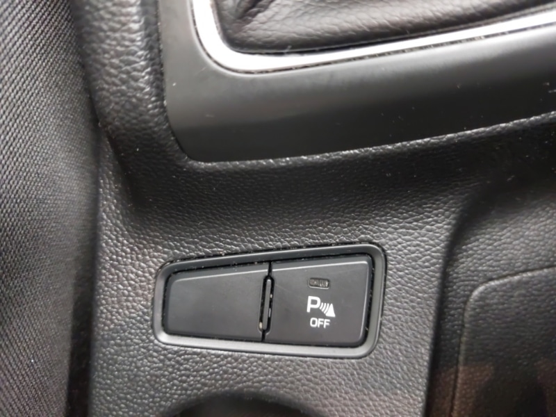 Used Hyundai i20 2016 for sale - 76543165: Photo 18