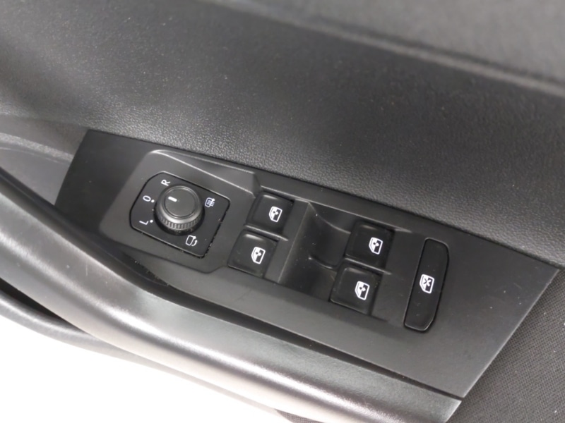 Used Volkswagen Taigo 2023 for sale - 76483970: Photo 11