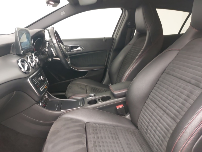 Used Mercedes-Benz GLA 2017 for sale - 76379418: Photo 5