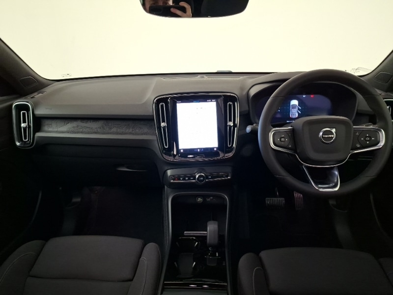 Used Volvo C40 2023 for sale - 78183697: Photo 2