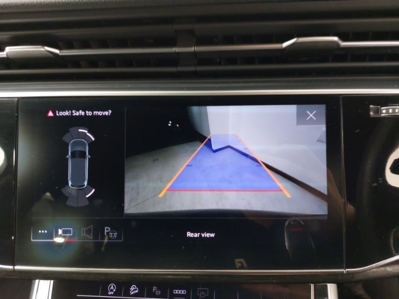 Used Audi Q7 2022 for sale - 77325325: Photo 11