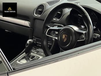 Used Porsche Cayman 2018 for sale - 79775135: Photo