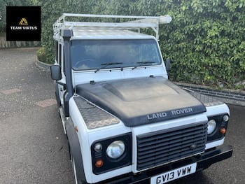 Used Land Rover Defender 110 2025 for sale - 79775139: Photo