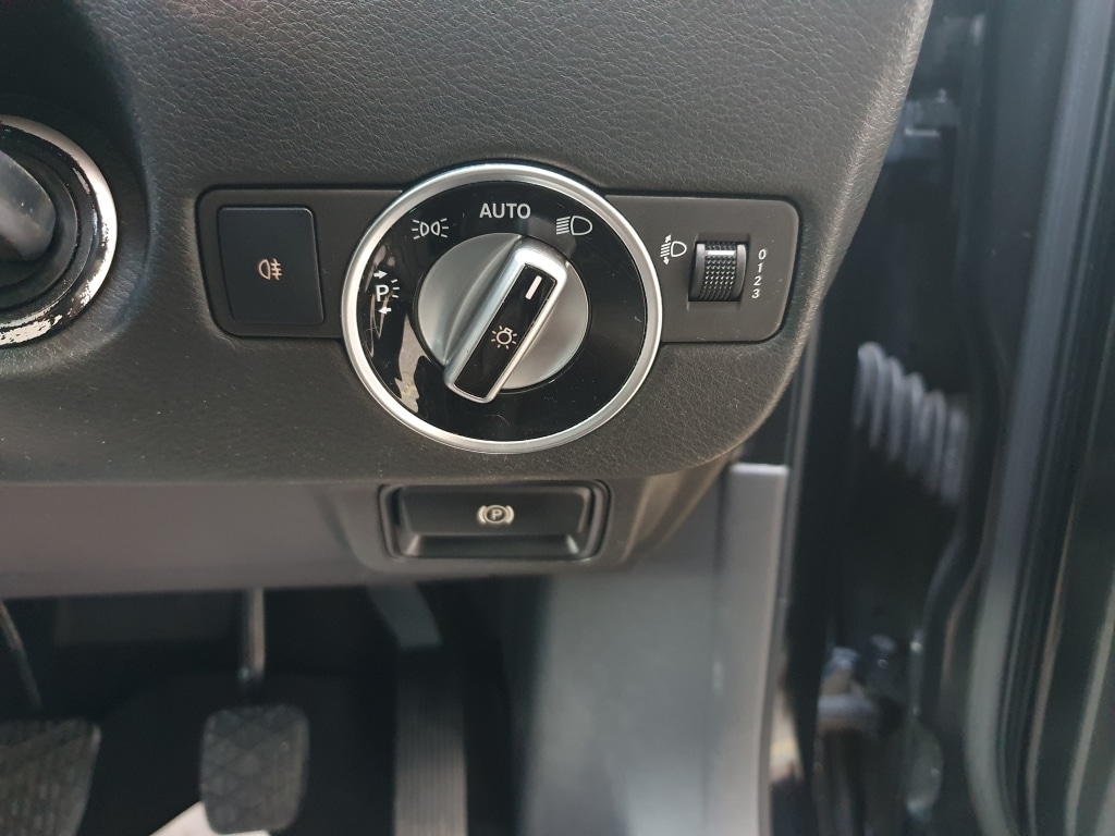 Used Infiniti Q30 2016 for sale - 76606047: Photo 20