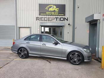 Used Mercedes-Benz C-Class 2012 for sale - 76194605: Photo 2