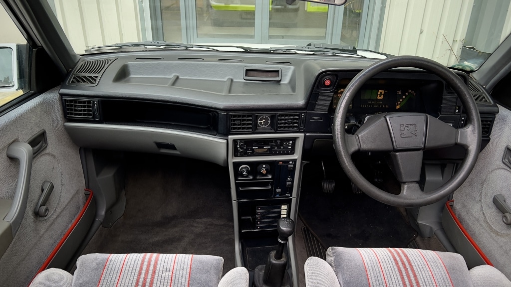 Vehicle 28