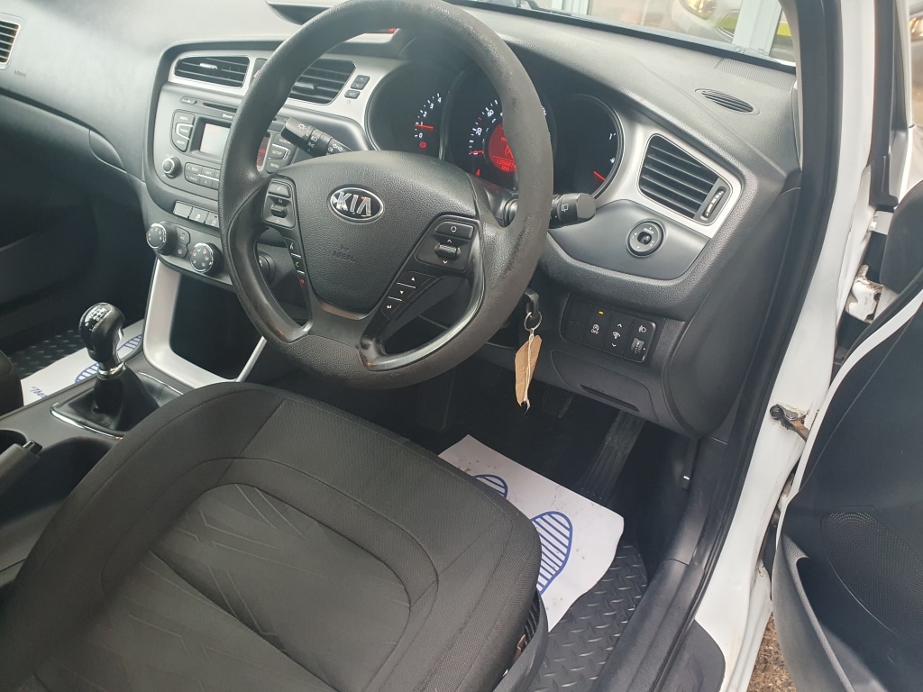 Used Kia Ceed 2012 for sale - 77690233: Photo 17