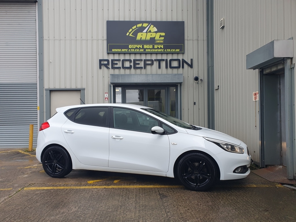 Used Kia Ceed 2012 for sale - 77690233: Photo 2