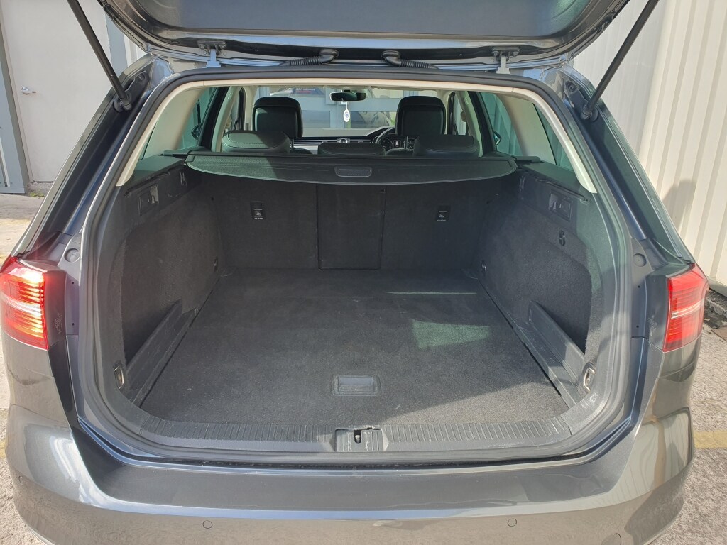 Used Volkswagen Passat 2015 for sale - 76194604: Photo 32