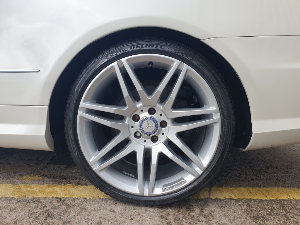 Used Mercedes-Benz E Class 2011 for sale - 76639987: Photo 38