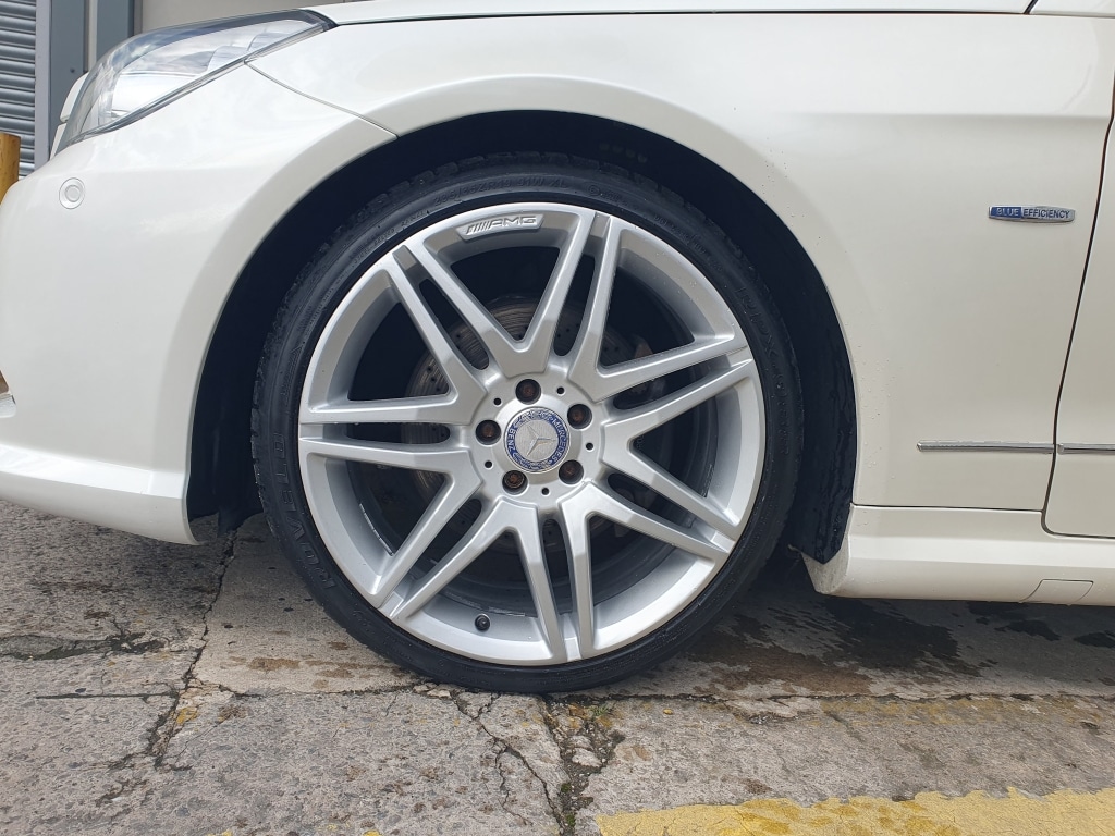 Used Mercedes-Benz E Class 2011 for sale - 76639987: Photo 41