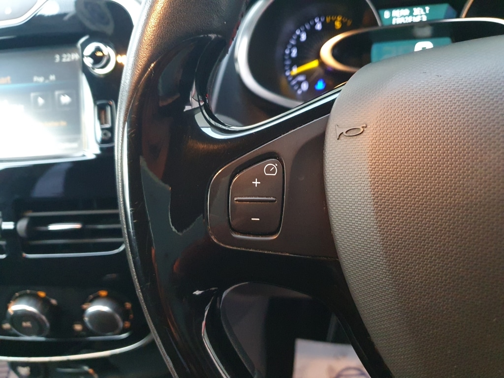 Used Renault Clio 2015 for sale - 77379551: Photo 19