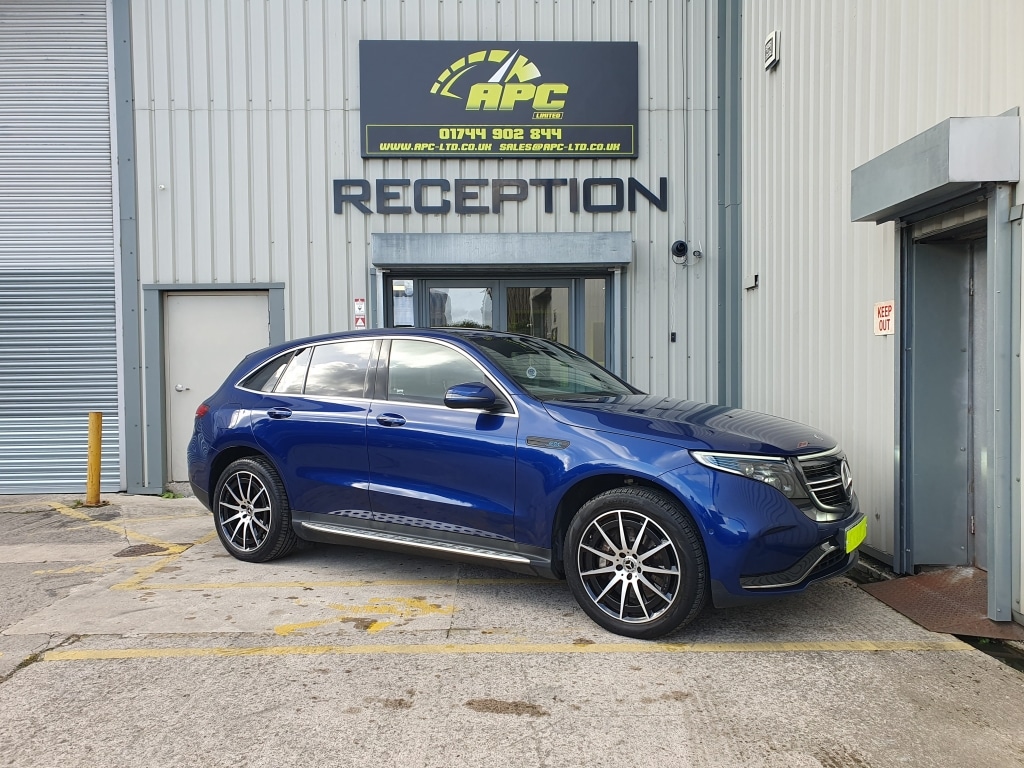 Used Mercedes-Benz EQC 2020 for sale - 75976152: Photo 2
