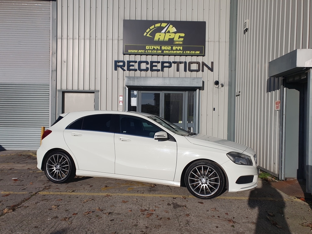 Used Mercedes-Benz A-Class 2014 for sale - 76639990: Photo 2