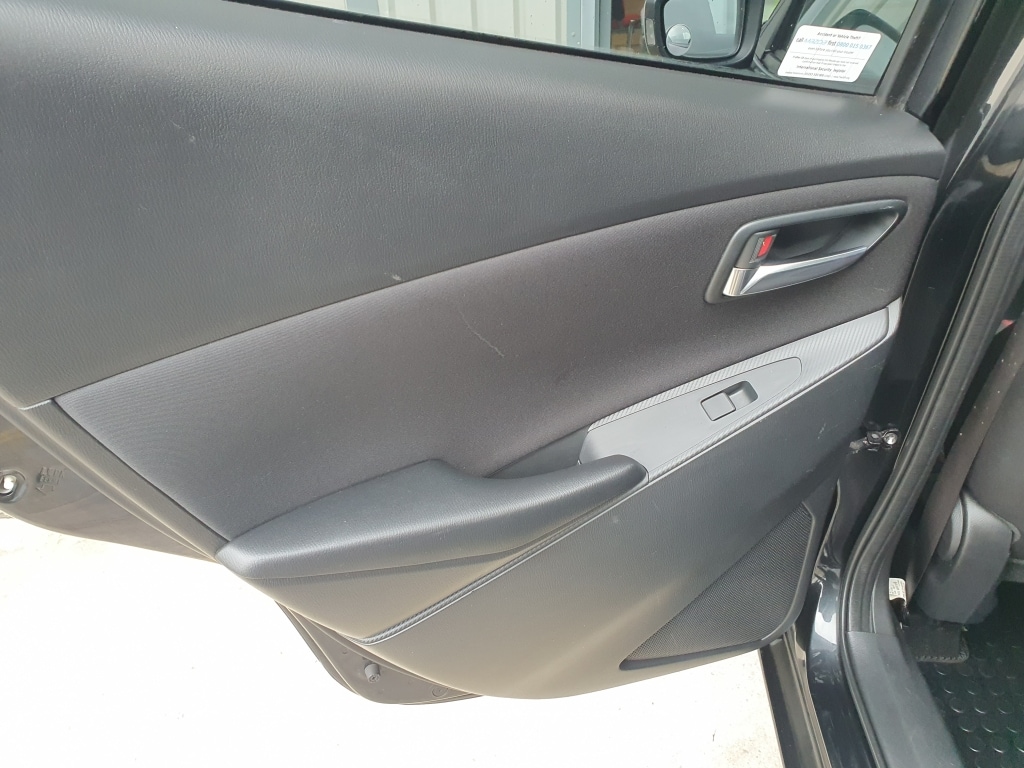 Used Mazda Mazda2 2016 for sale - 77149729: Photo 31