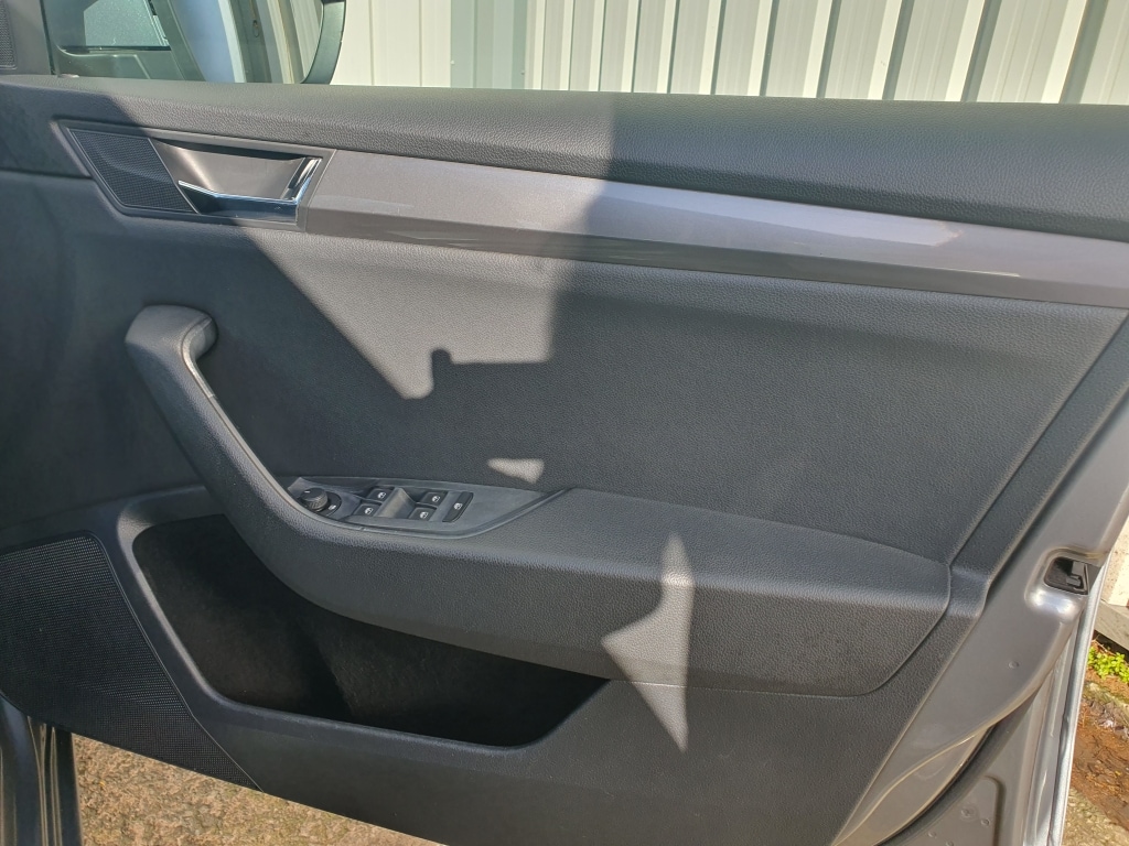 Used Skoda Superb 2018 for sale - 77632625: Photo 30