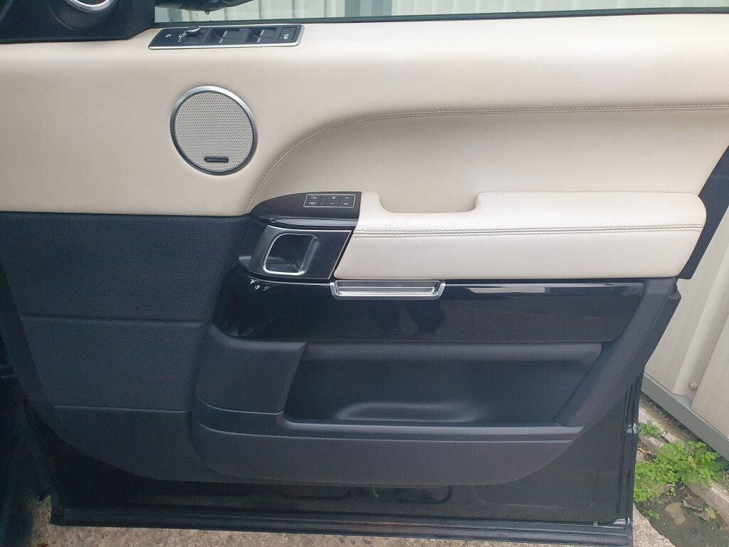 Used Land Rover Range Rover 2015 for sale - 76232920: Photo 31