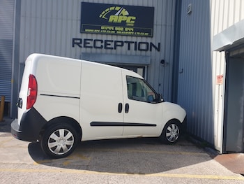 Used Vauxhall Combo 2017 for sale - 79382104: Photo