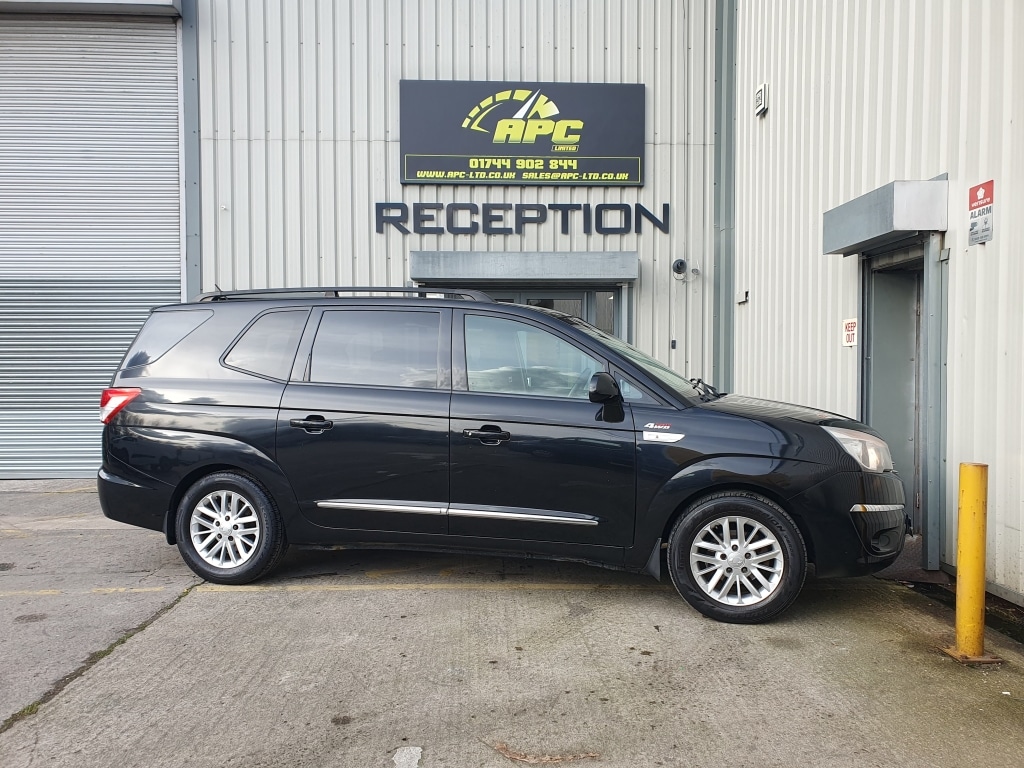 Used Ssangyong Turismo 2013 for sale - 77777432: Photo 2