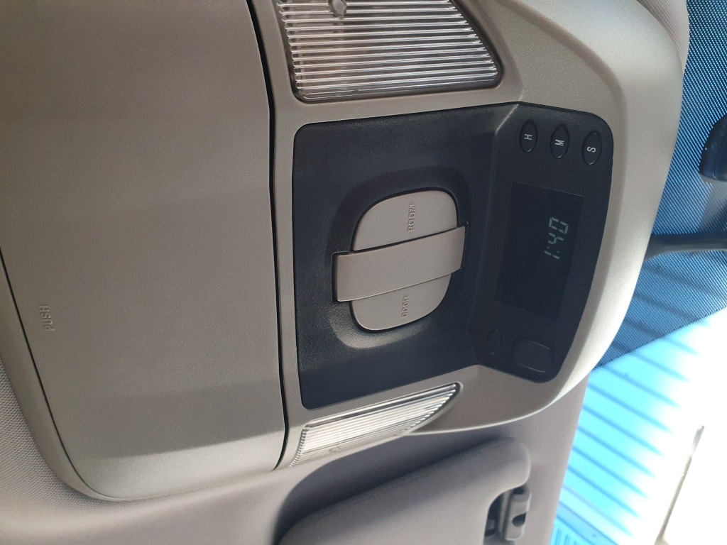 Used Ssangyong Turismo 2013 for sale - 77777432: Photo 25