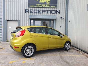 Used Ford Fiesta 2014 for sale - 78921230: Photo