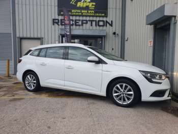 Used Renault Megane 2018 for sale - 74847190: Photo